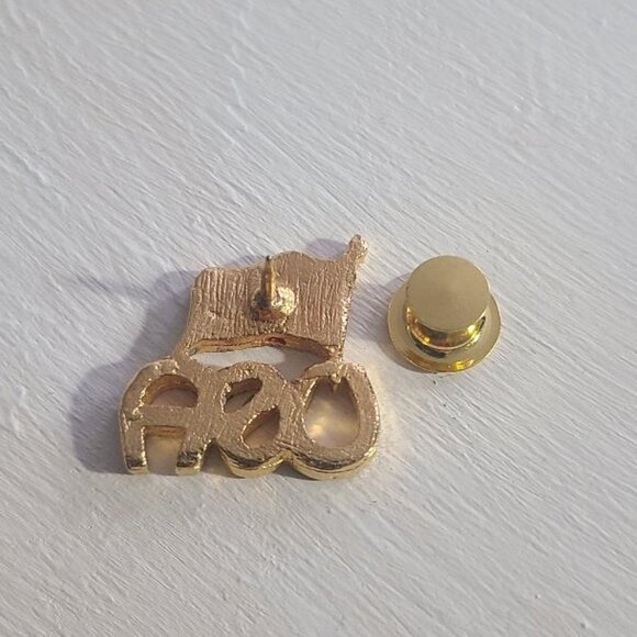 American Flag Country Western Lapel Pin Tie Tack - Picture 3 of 4